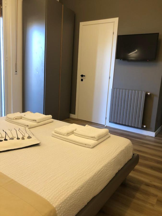 A Due Passi Dalla Scalinata Rooms Кальтаджіроне Екстер'єр фото
