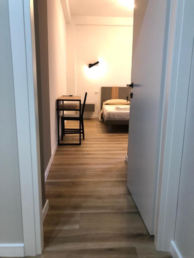 A Due Passi Dalla Scalinata Rooms Кальтаджіроне Екстер'єр фото